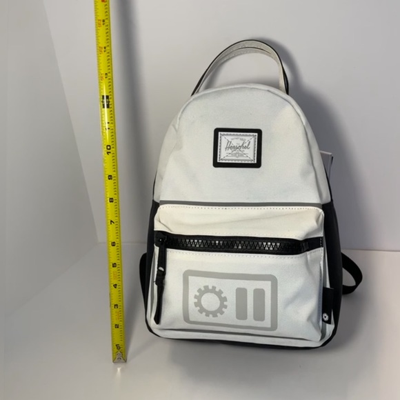 Herschel x Star Wars Metallic White Mini Backpack - Picture 6 of 9